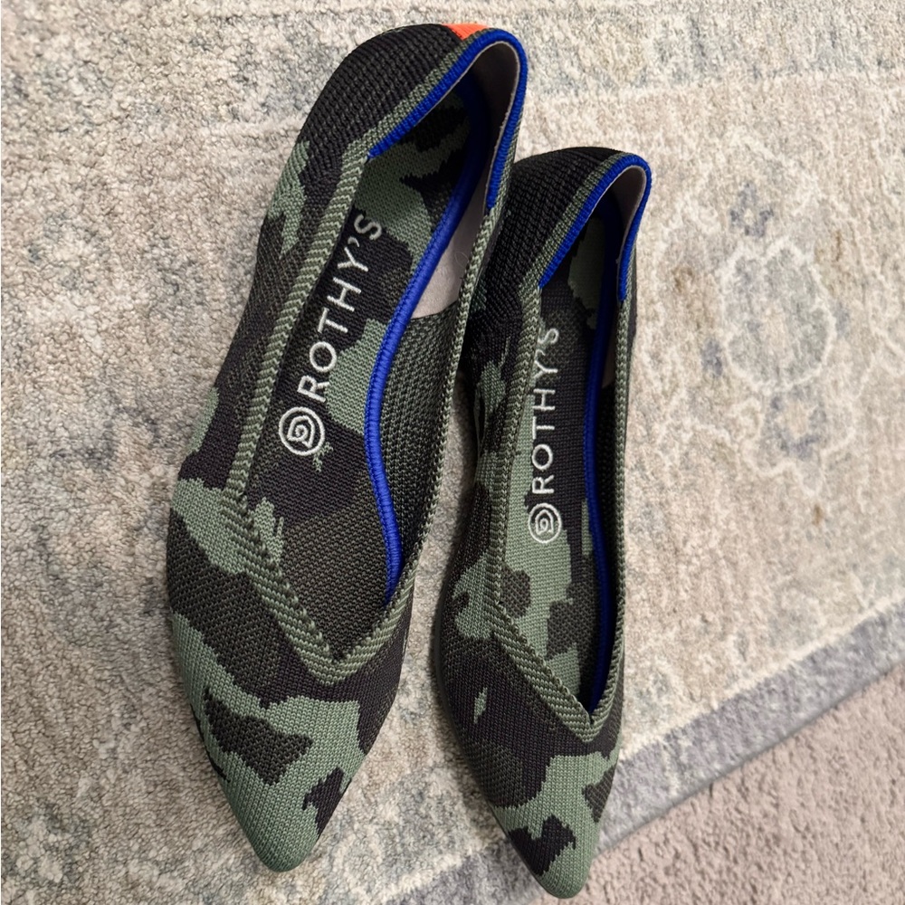 Green Camo Rothy’s Pointed Toe 7.5
